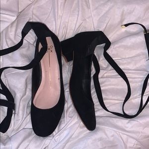 lace-up heels ✰ ✰ ✰